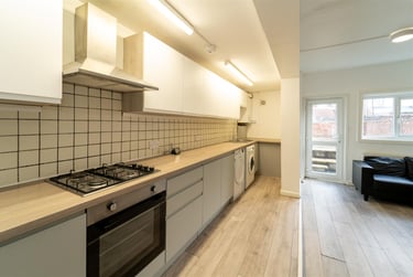 5 bed house, Margate Road, University of Portsmouth, Portsmouth, PO51EY - Image 1